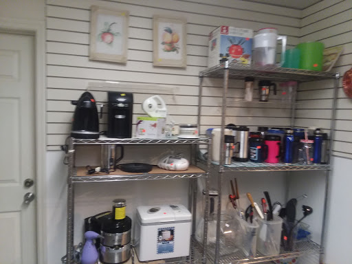 Thrift Store «The Sea Island Habitat for Humanity ReStore», reviews and photos, 3304 Maybank Hwy, Johns Island, SC 29455, USA