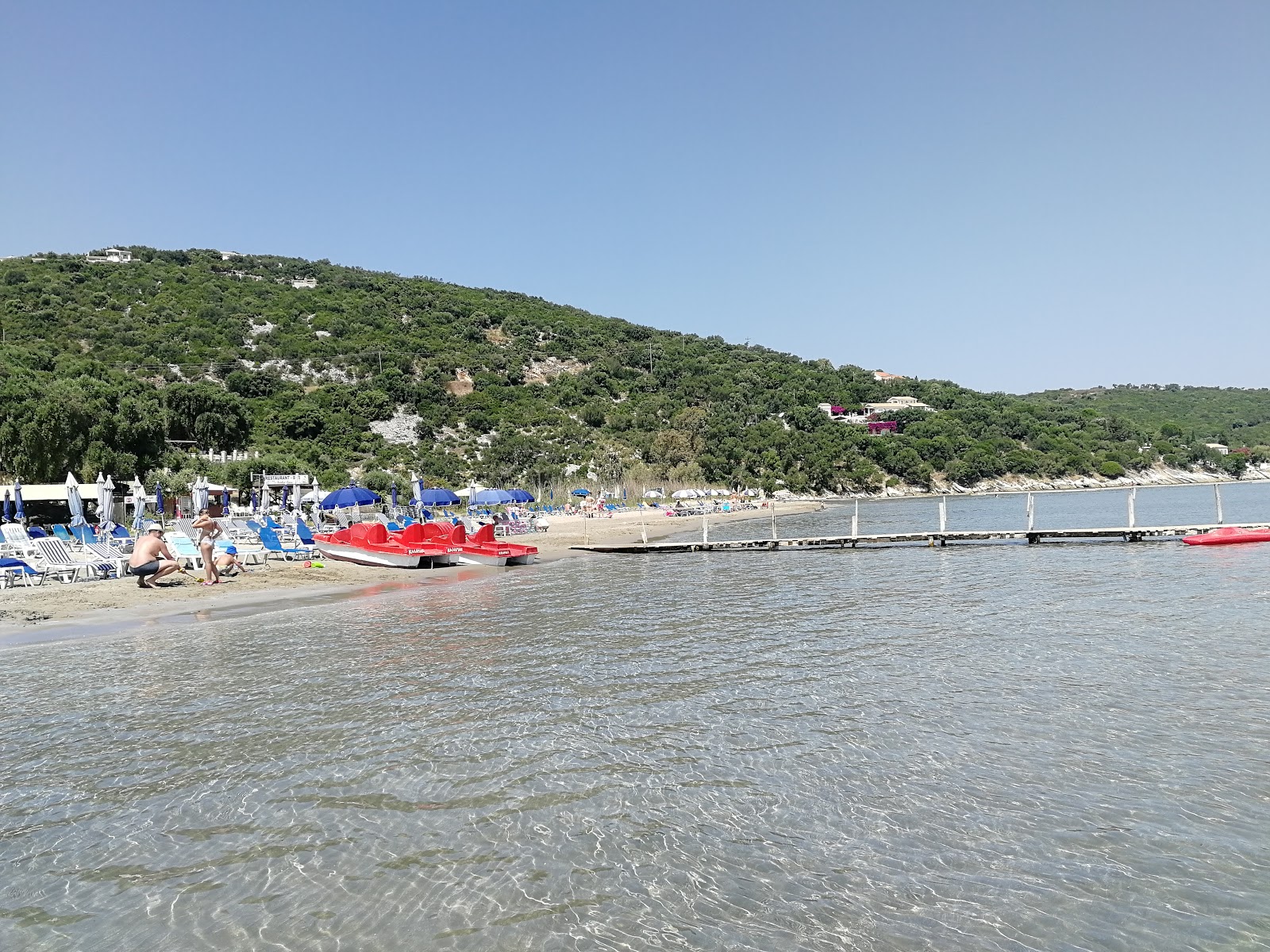 Photo de Plage d'Apraos et ses beaux paysages