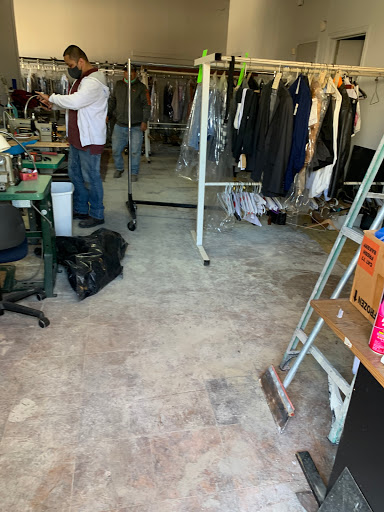 Dry Cleaner «Heights Cleaners & Tailoring», reviews and photos, 2117 Chenevert St, Houston, TX 77003, USA