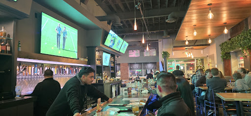 38 Degrees Ale House & Grill