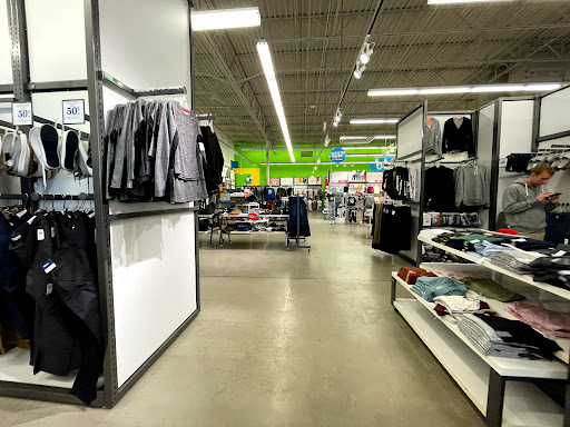 Clothing Store «Old Navy», reviews and photos, 4300 Towne Center Dr, Louisville, KY 40241, USA