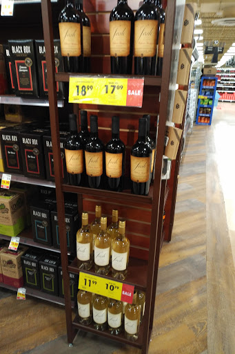 Grocery Store «Kroger», reviews and photos, 30935 Five Mile Road, Livonia, MI 48154, USA