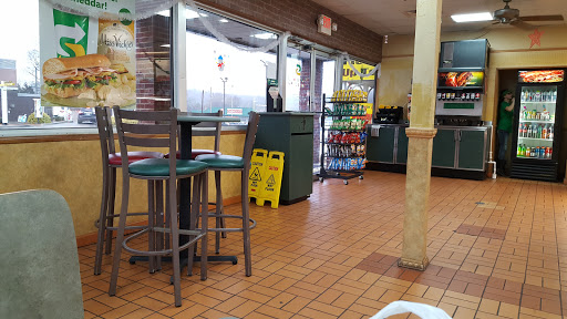 Restaurant «Subway», reviews and photos, 101 W Main St, Waverly, TN 37185, USA