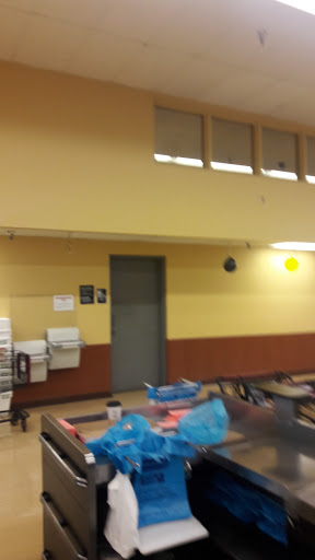 Supermarket «Giant Eagle Supermarket», reviews and photos, 700 Moraine Pointe Plaza, Butler, PA 16001, USA