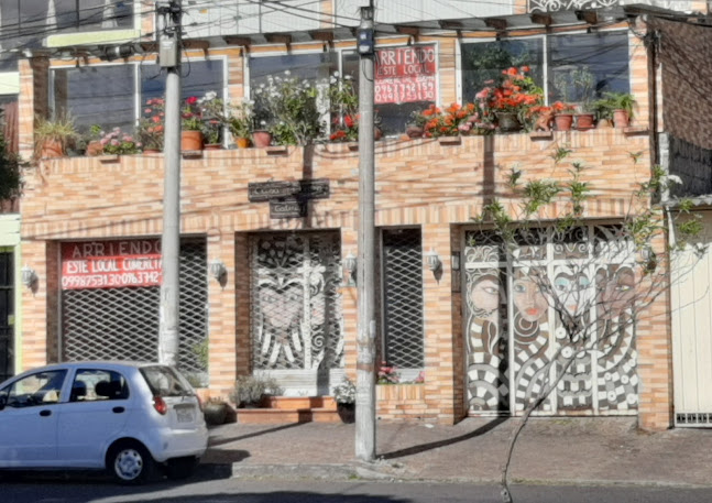 Casa Piedra Galeria de Arte - Quito