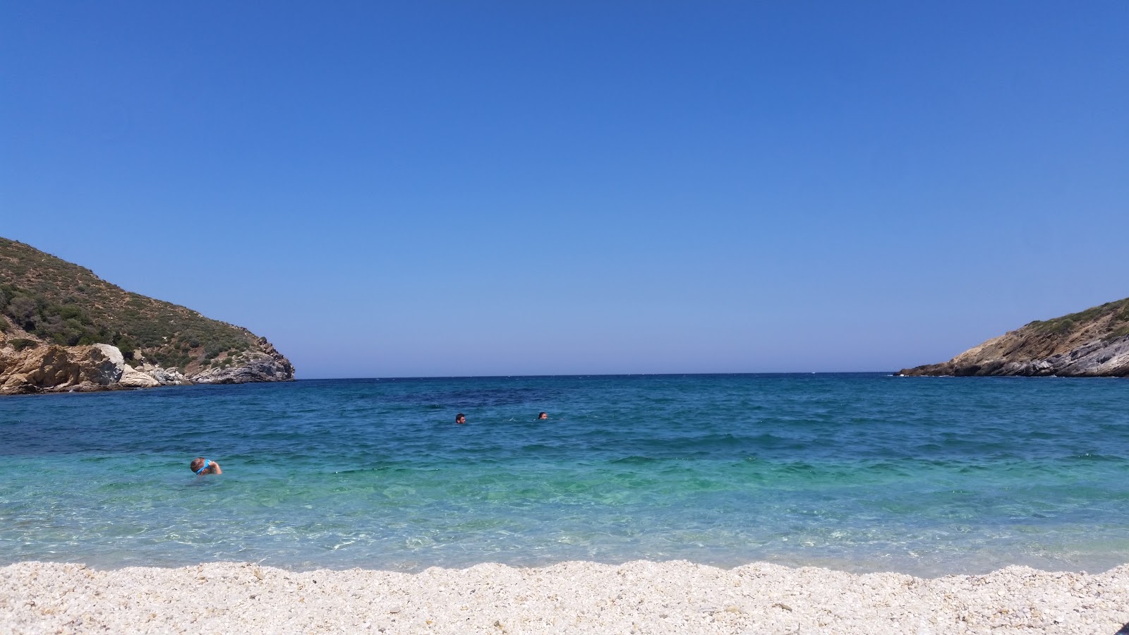 Fotografie cu Mageiras beach cu nivelul de curățenie înalt