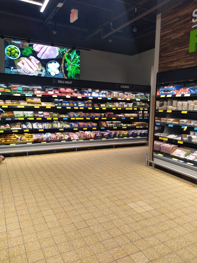 Supermarket «ALDI», reviews and photos, 2906 Laporte Ave, Valparaiso, IN 46383, USA