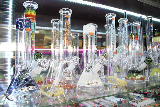 Vaporizer Store «Smokey News Vape Shop», reviews and photos, 1311 SE 17th St, Fort Lauderdale, FL 33316, USA