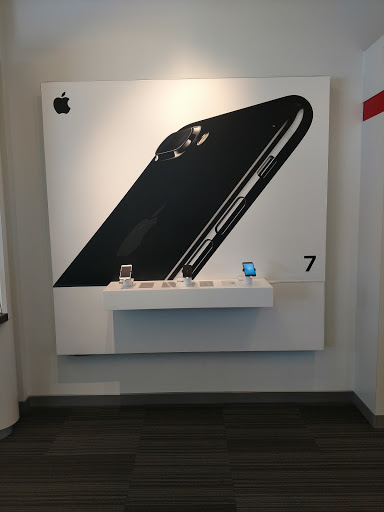 Cell Phone Store «Verizon», reviews and photos, 16771 Valley Blvd d, Fontana, CA 92335, USA