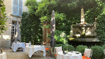 HOTEL D'EUROPE Restaurant La Vieille Fontaine à Avignon