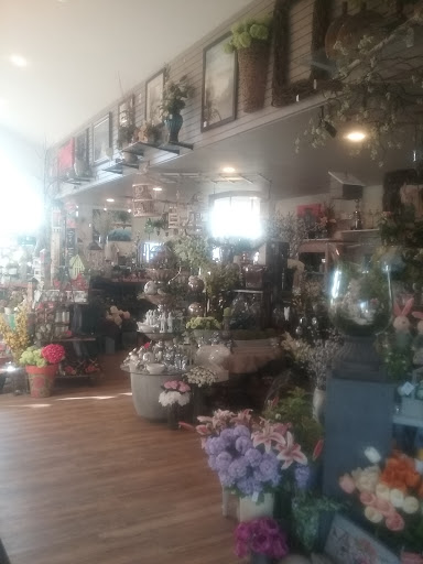 Florist «Chalet Floral», reviews and photos, 700 W Hackley Ave, Muskegon, MI 49441, USA
