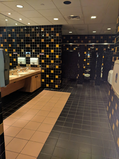 Movie Theater «Regal Cinemas E-Walk 13 & RPX», reviews and photos, 247 W 42nd St, New York, NY 10036, USA