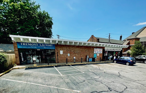 Tremont Convenience Food Mart, 2630 W 14th St, Cleveland, OH 44113, USA, 