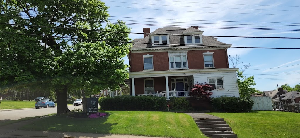 Gina Simon Salon 15601