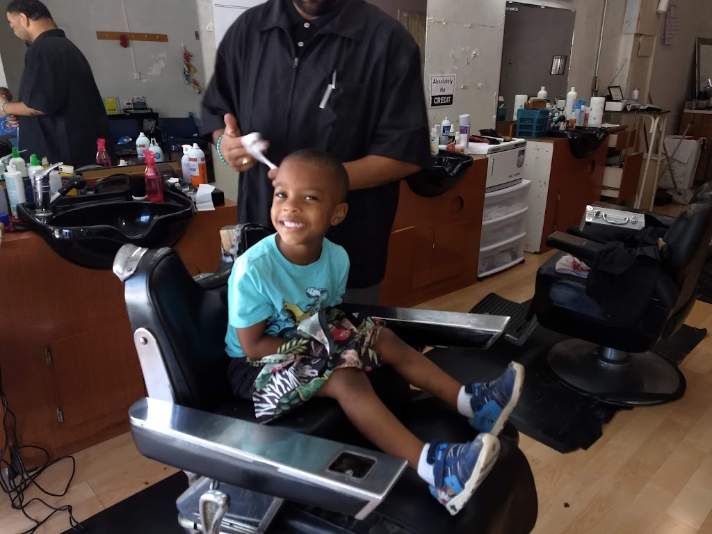 Heads Up Barber Shop 28327
