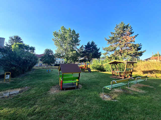 Целодневна Детска Градина "Дора Габе"