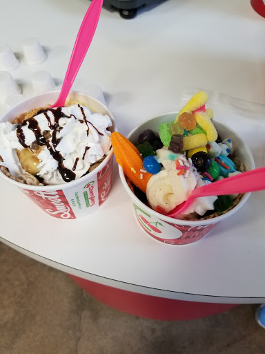 Frozen Yogurt Shop «CherryBerry Self-Serve Yogurt Bar», reviews and photos, 2524 Golf Rd, Eau Claire, WI 54701, USA