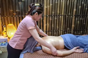 Number 1 Traditional Thai Massage image