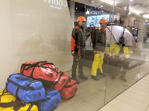 Clothing Store «The North Face», reviews and photos, 8702 Keystone Crossing, Indianapolis, IN 46240, USA