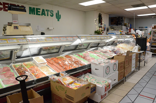 Mexican Grocery Store «La Huerta», reviews and photos, 396 W Lake St, Addison, IL 60101, USA