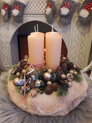 Borostyán Virágház és Kávézó - Vác