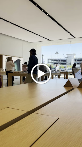 Computer Store «Apple Legacy Place», reviews and photos, 508 Legacy Pl, Dedham, MA 02026, USA