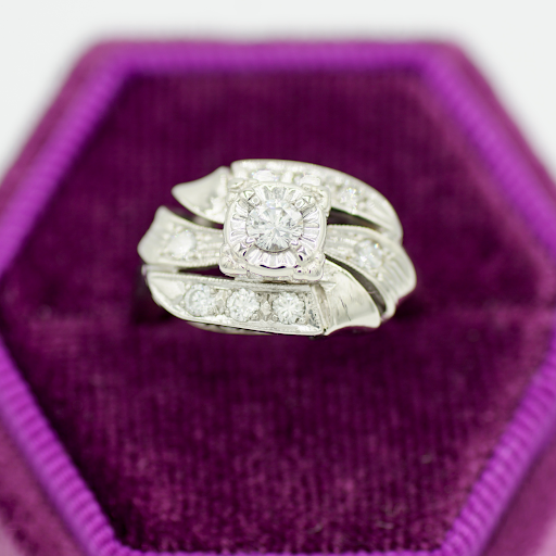 Pawn Shop «Virginia Beach Pawn and Jewelry», reviews and photos, 829 Lynnhaven Pkwy #111, Virginia Beach, VA 23452, USA