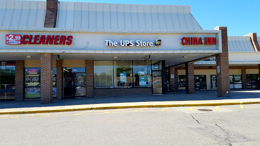 Shipping and Mailing Service «The UPS Store», reviews and photos, 37637 Five Mile Road, Livonia, MI 48154, USA