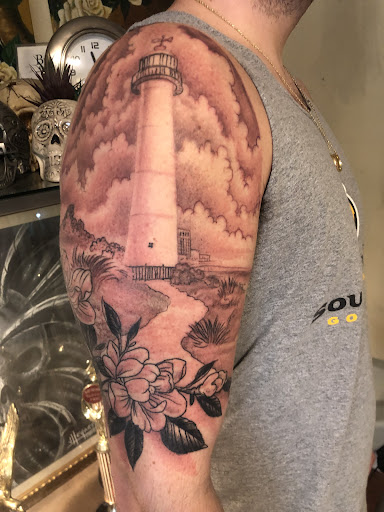 Tattoo Shop «9 Tattoo», reviews and photos, 2443 Orange Ave NE, Roanoke, VA 24012, USA