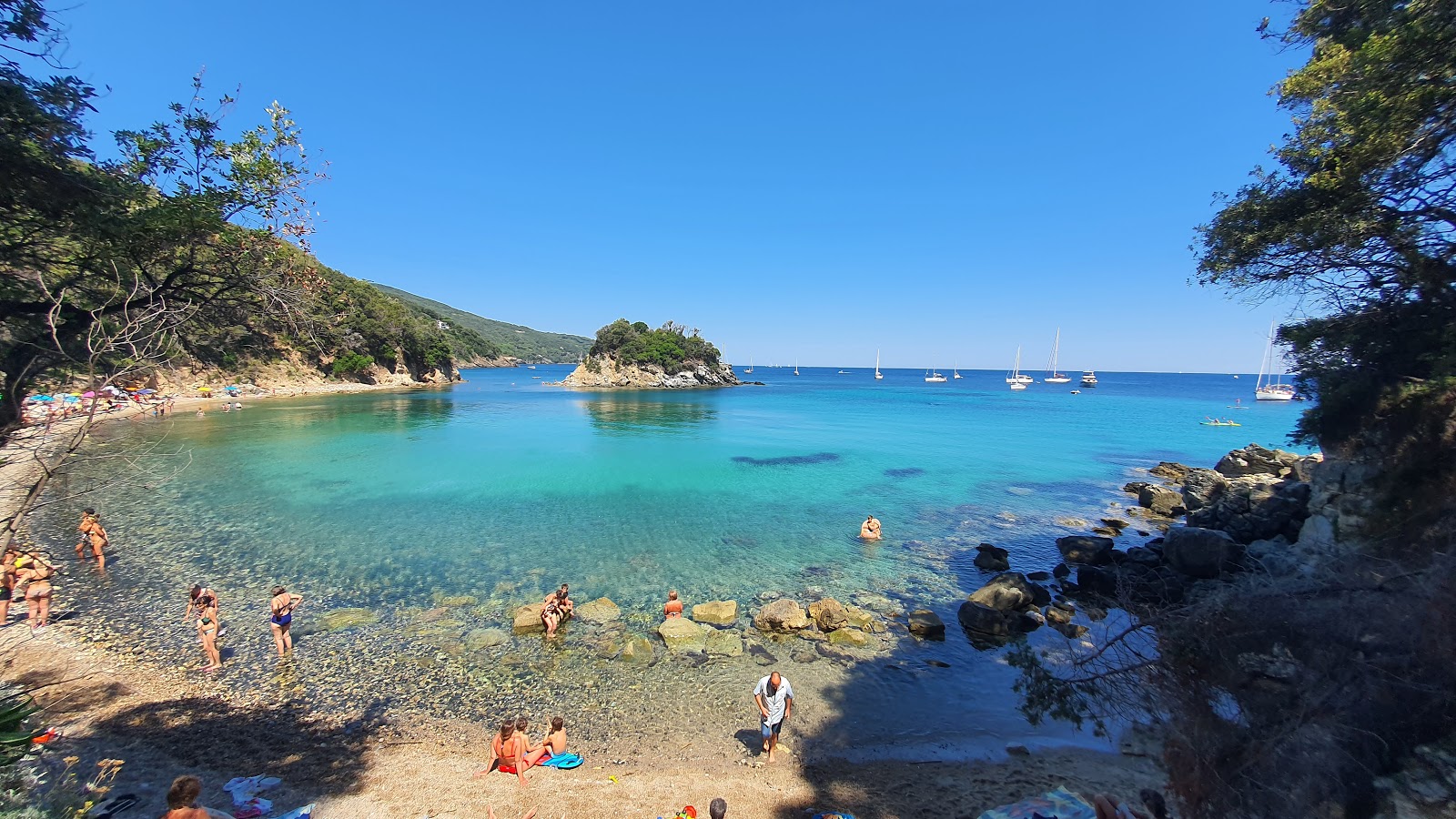 Spiaggia della Paolina'in fotoğrafı kısmen tatil bölgesi