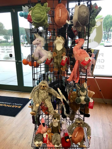 Pet Supply Store «EarthWise Pet Supply - Richardson», reviews and photos, 1310 W Campbell Rd #128, Richardson, TX 75080, USA