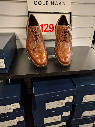 Clothing Store «K&G Fashion Superstore», reviews and photos, 3300 N Central Expy, Plano, TX 75074, USA