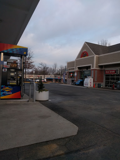 Tire Shop «North Point Sunoco», reviews and photos, 1496 North Point Village Center, Reston, VA 20194, USA