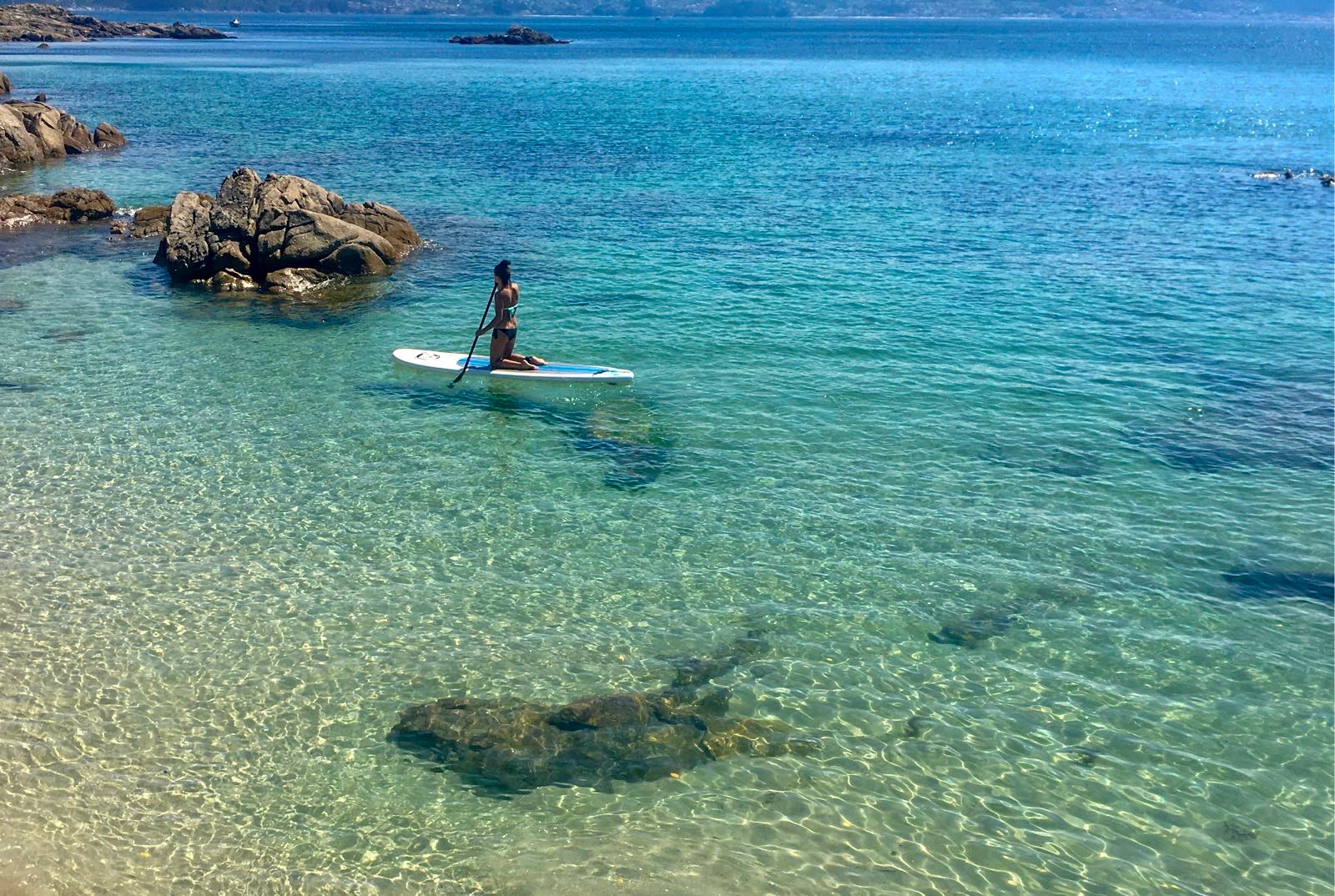 Barreiros beach的照片 带有小海湾