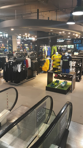 Adidas-Geschäfte Mannheim