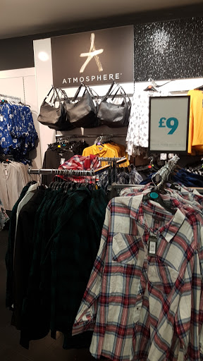 Stores to buy women's plaid pants Bristol
