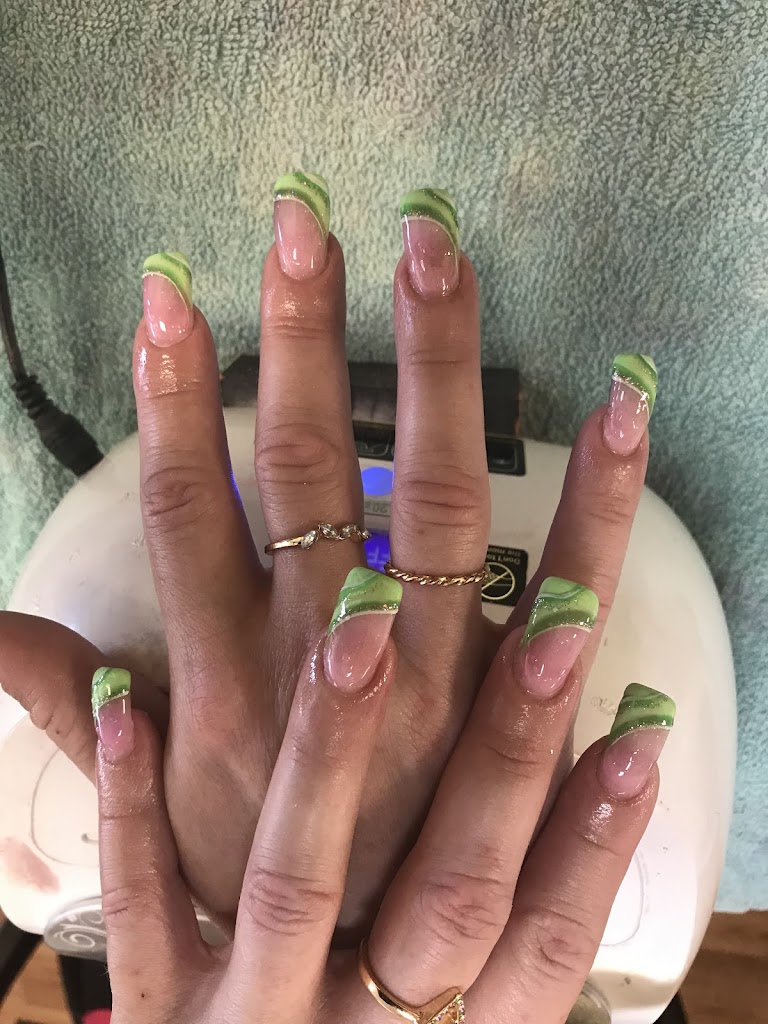 Exquisite Nails Spa 19030