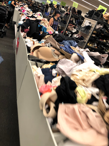 Department Store «Last Chance Clearance Store», reviews and photos, 1919 E Camelback Rd, Phoenix, AZ 85016, USA