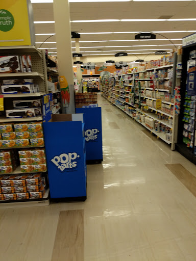 Grocery Store «Kroger», reviews and photos, 23191 Marter Rd, St Clair Shores, MI 48080, USA