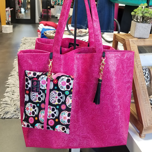 Boutique «Pink Poppy Artisans Boutique», reviews and photos, 114 W 8th St, Georgetown, TX 78626, USA