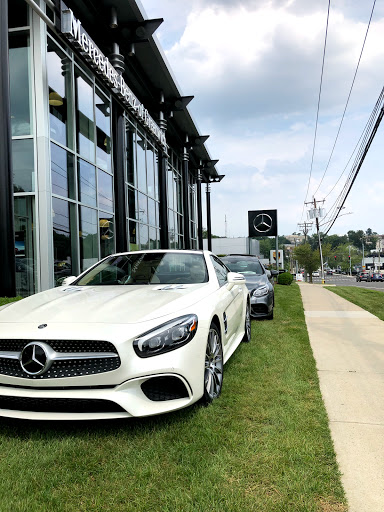 Mercedes Benz Dealer «Mercedes-Benz of Greenwich», reviews and photos, 261 West Putnam Avenue, Greenwich, CT 06830, USA