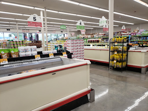 Grocery Store «Grocery Outlet Bargain Market», reviews and photos, 6335 Commerce Blvd, Rohnert Park, CA 94928, USA