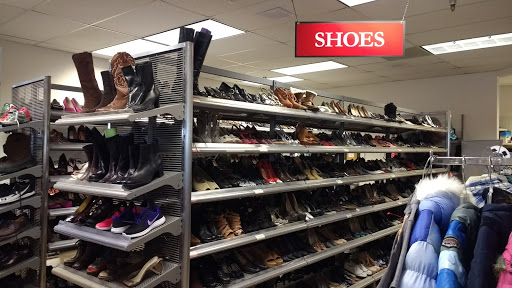 Non-Profit Organization «St. Vincent de Paul - Chad Main Office and Thrift Store», reviews and photos, 2890 Chad Dr, Eugene, OR 97408, USA