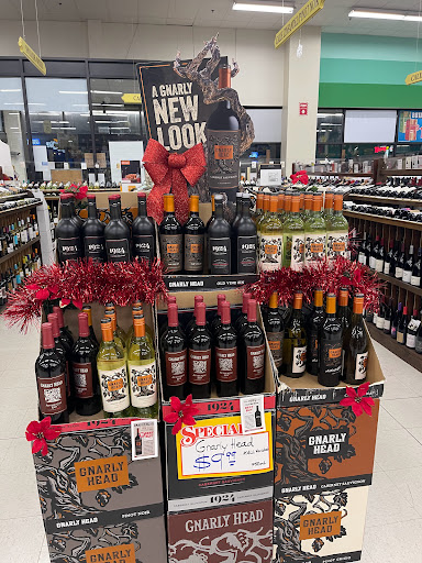 Liquor Store «Connecticut Beverage Mart», reviews and photos, 955 Washington St, Middletown, CT 06457, USA