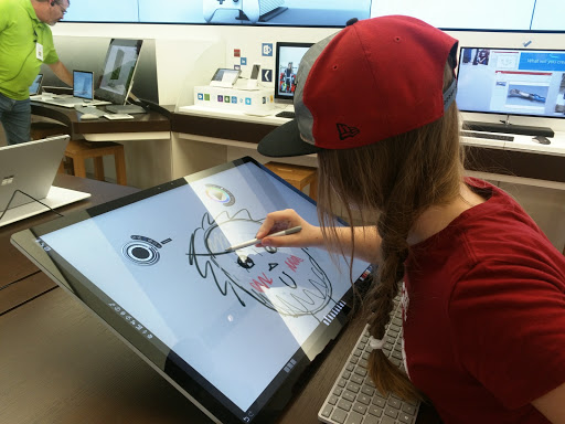 Computer Store «Microsoft Store - International Plaza», reviews and photos, 2223 N Westshore Blvd, Tampa, FL 33607, USA