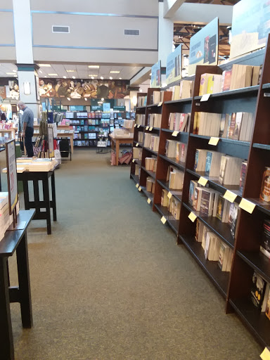 Book Store «Barnes & Noble», reviews and photos, 235 Daniel Webster Hwy, Nashua, NH 03060, USA