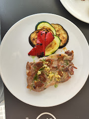 Yum cervecería cafetería