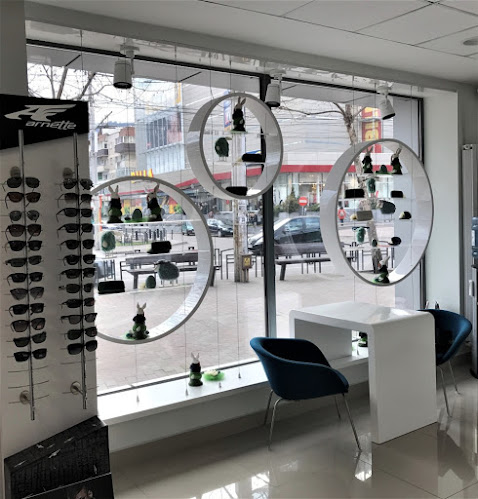 Gauss - Clinica oftalmologică Piatra Neamț - Oftalmolog