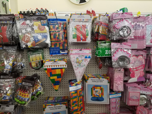 Dollar Store «Dollar Tree», reviews and photos, 1241 Auburn Way N, Auburn, WA 98002, USA