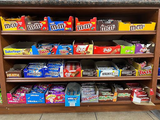 Wine Store «Canyon Crest Liquor», reviews and photos, 1350 Massachusetts Ave, Riverside, CA 92507, USA